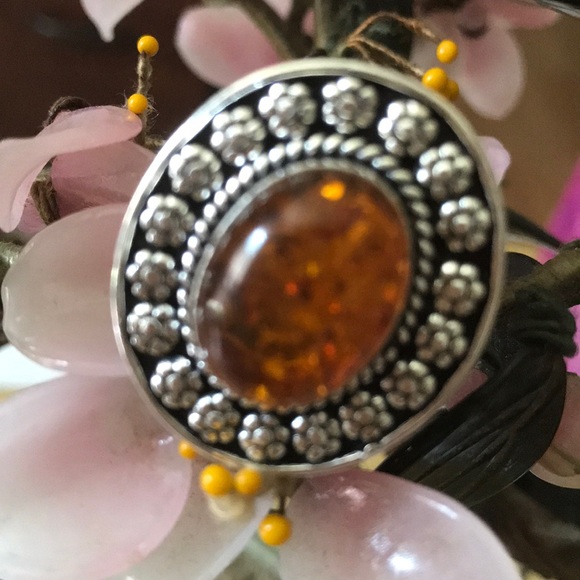 Vintage 925 Baltic amber ring
